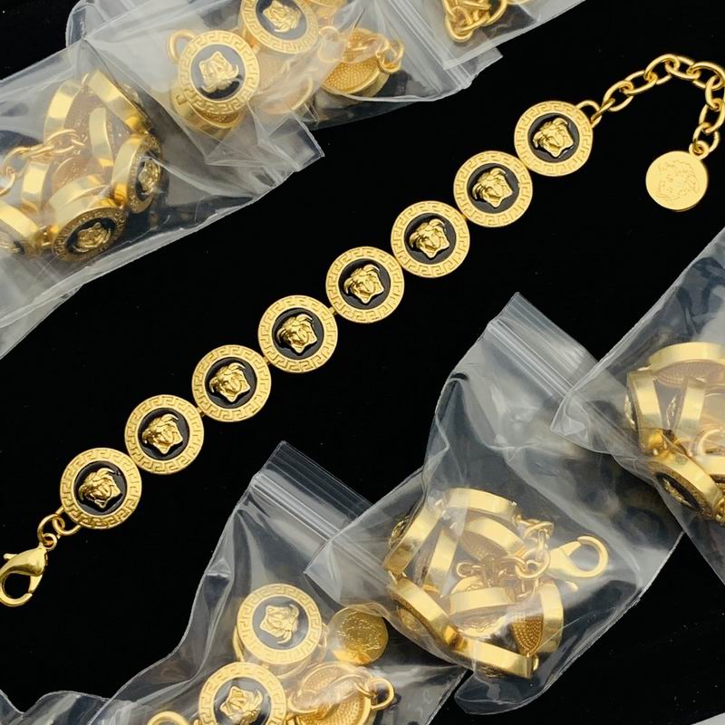 Versace bracelet 05lyx74